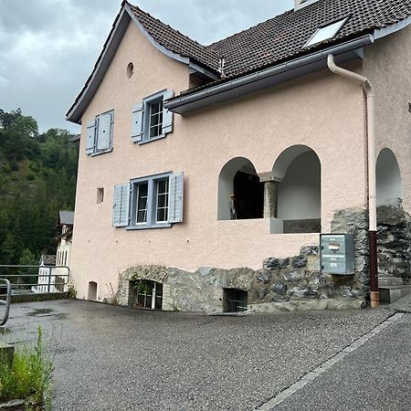 Wunderschone Ferienwohnung In Den Bergen Tiefencastel Exterior foto